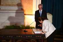 Presidente da República dá posse ao maior Governo desde 1976