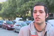 Jovem 'pai à força'