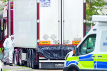 'Camião do horror' foi largado num parque industrial em Grays, no Reino Unido