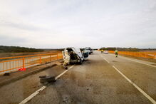 Três mortos e três feridos encontrados em estrada