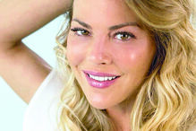 Estrela da ficção nacional terá recorrido a tratamentos estéticos para atenuar a passagem do tempo 