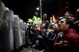 Confrontos na Bolívia após divulgação de dados provisórios que dão vitória a Morales