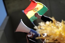 Confrontos na Bolívia após divulgação de dados provisórios que dão vitória a Morales