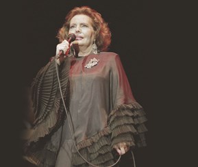 Altice Arena Recorda Amalia Rodrigues No Aniversario Da Sua Morte Tendencias Correio Da Manha