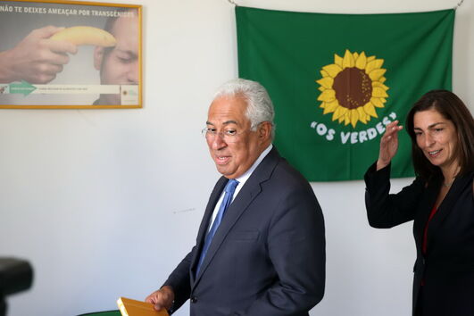 António Costa esteve reunido com os representantes do PEV