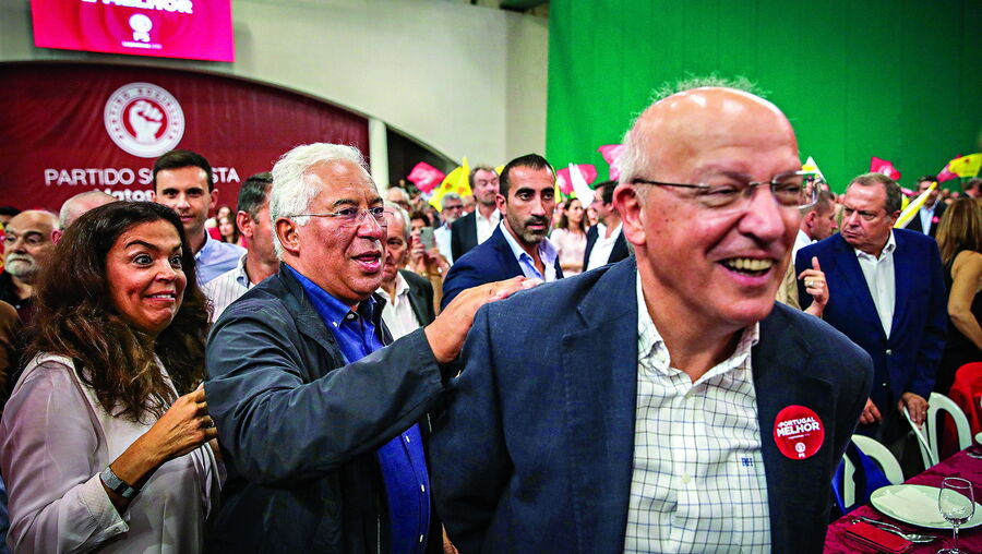 Augusto Santos Silva, homem próximo de António Costa, deverá ficar até à presidência portuguesa da UE 