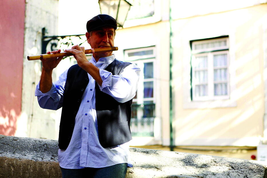 Flautista Rão Kyao vai atuar com vários convidados no Cine-Teatro Louletano, no próximo dia 12 de outubro   