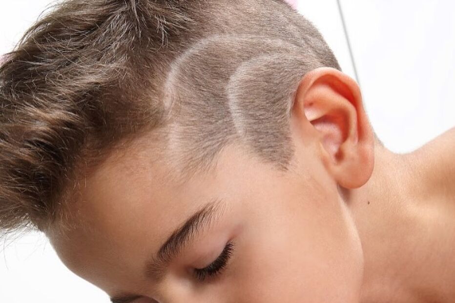 O filho mais novo de Katia, Dinis, com Valentina