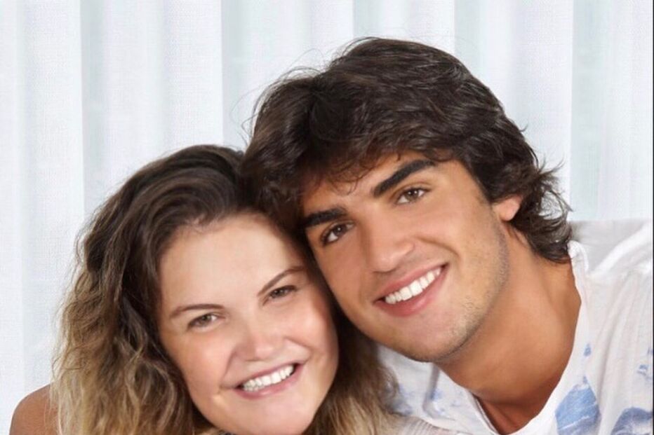 Katia com o filho mais velho, Rodrigo, e Valentina