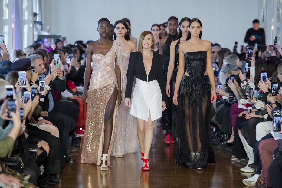 Fátima Lopes brilha em Paris com coleção primavera/ verão