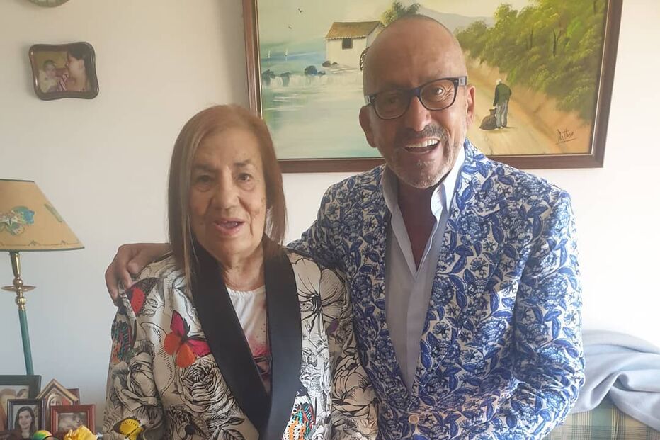 Goucha ao lado de Dona Manuela