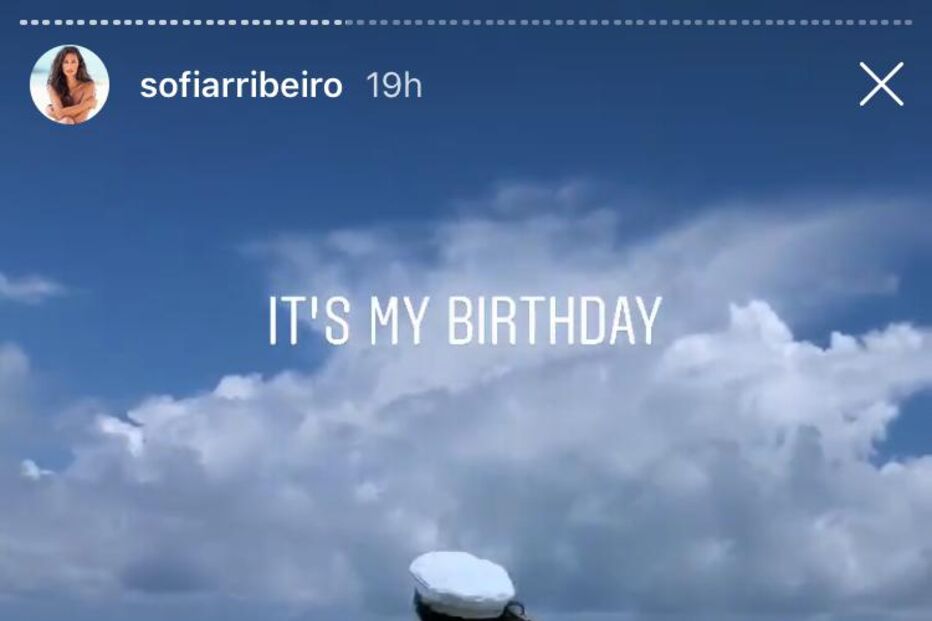 Sofia Ribeiro desfrutou da praia paradisíaca nas Maldivas