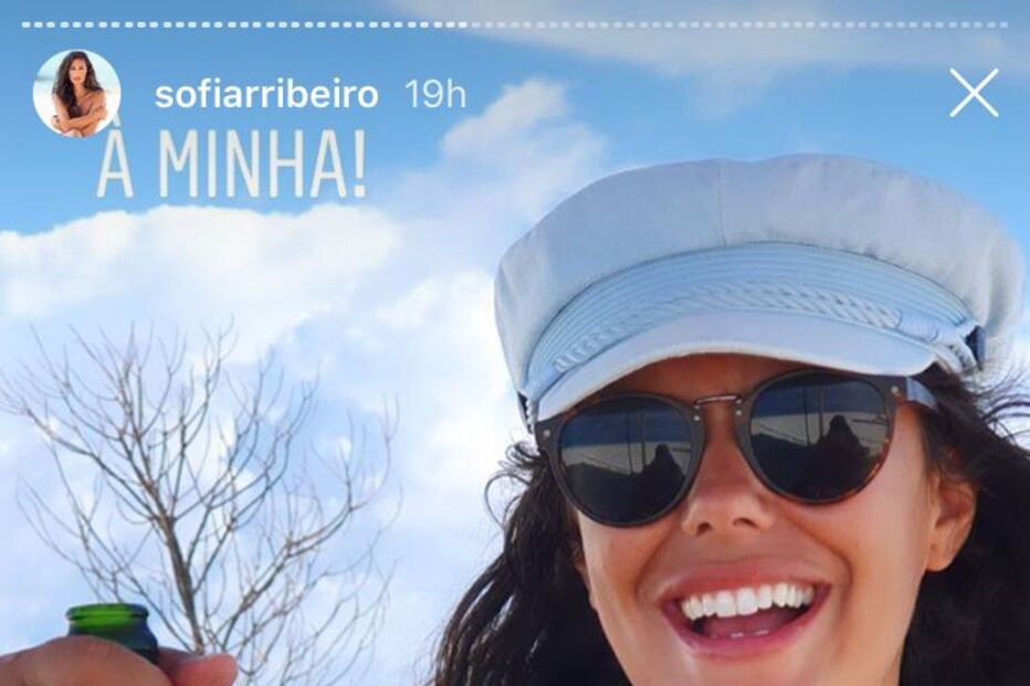 Sofia Ribeiro mostrou-se feliz em dia de festa