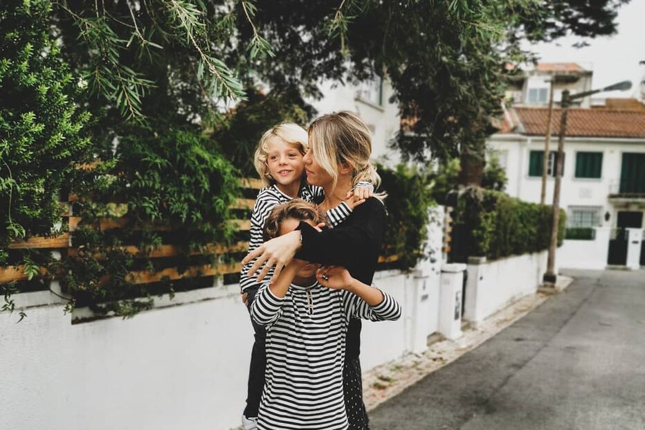 Pimpinha mostra-se uma mãe 'babada'