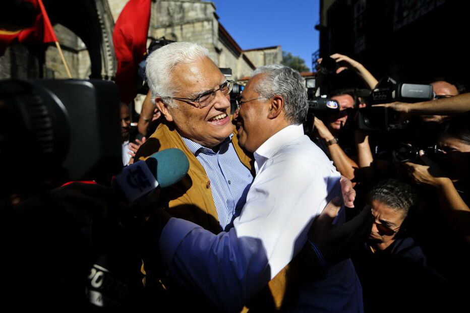 Costa lamenta perda e Governo decreta luto nacional do dia do funeral