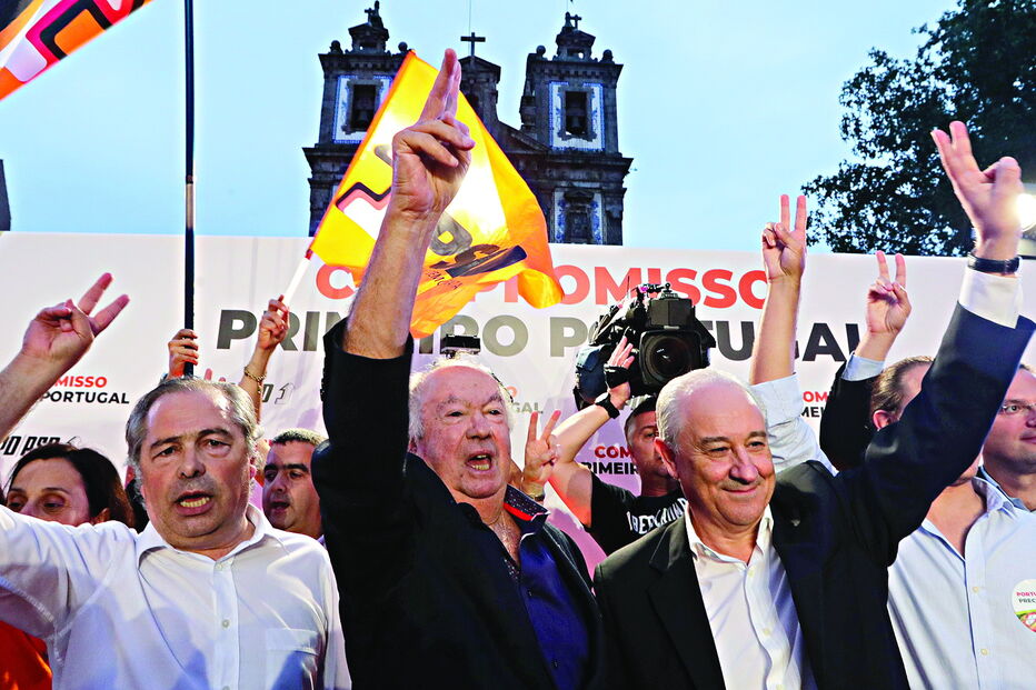 Alberto João Jardim surgiu ao lado de Rui Rio no penúltimo dia de campanha