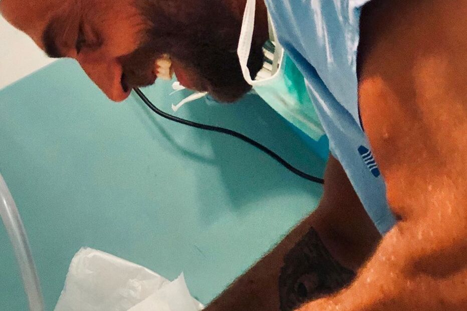 Diogo Amaral e o filho mais novo, Oliver, quando nasceu