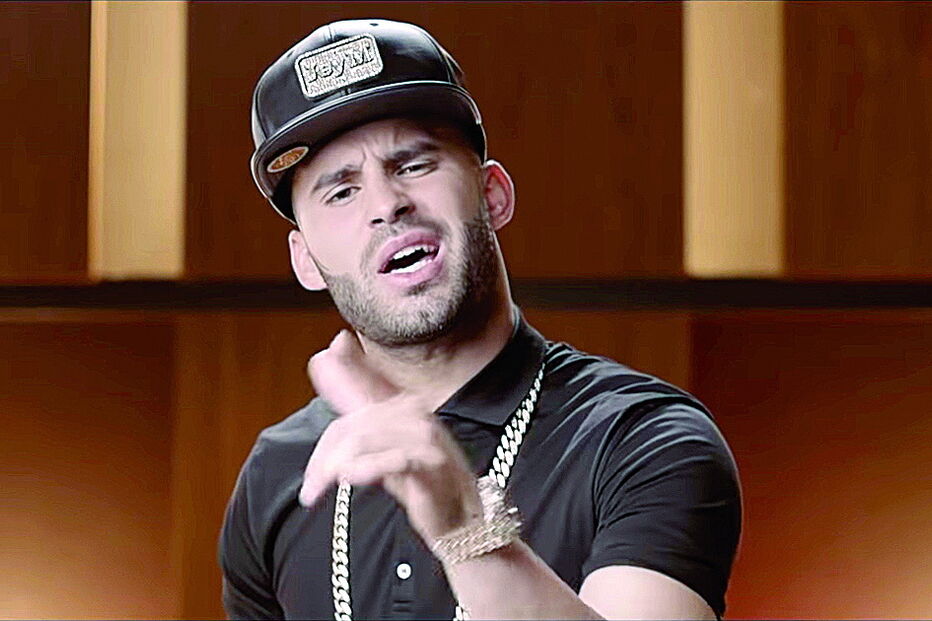 Jey M faz sucesso como rapper