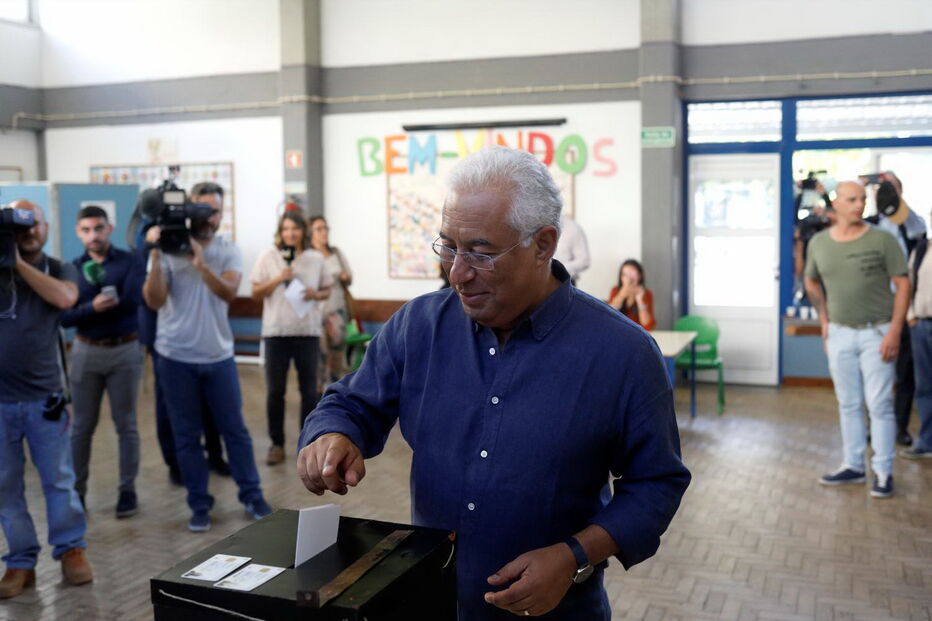 António Costa, do PS, votou na Escola Básica Jorge Barradas