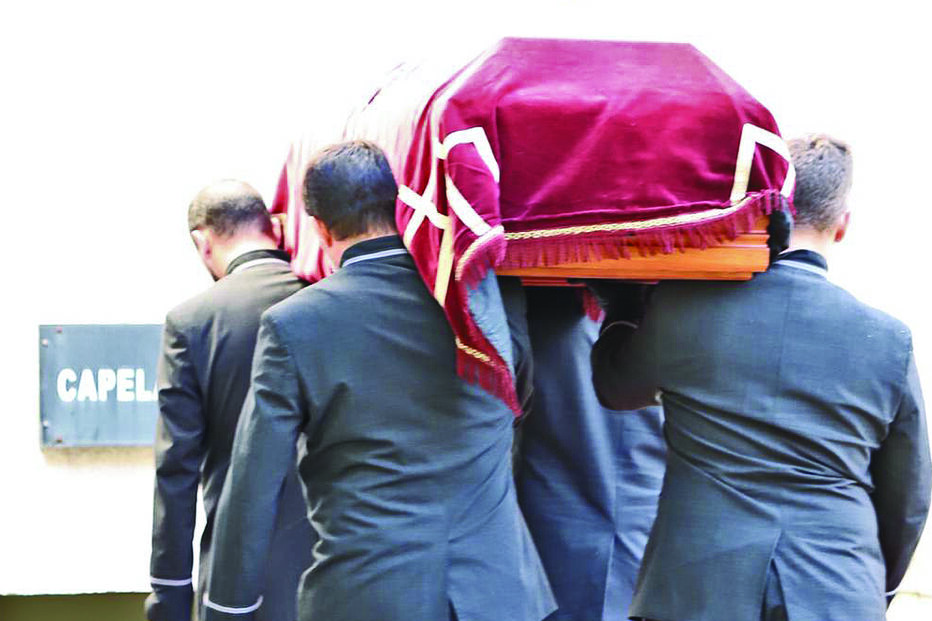 Corpo velado no Centro de Santo Condestável 