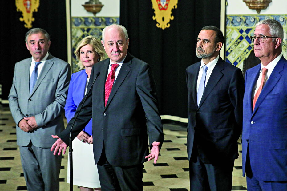 Rui Rio, a braços com vários focos de contestação dentro do partido após as eleições de domingo, liderou a delegação do PSD que esta terça-feira se reuniu com Marcelo 