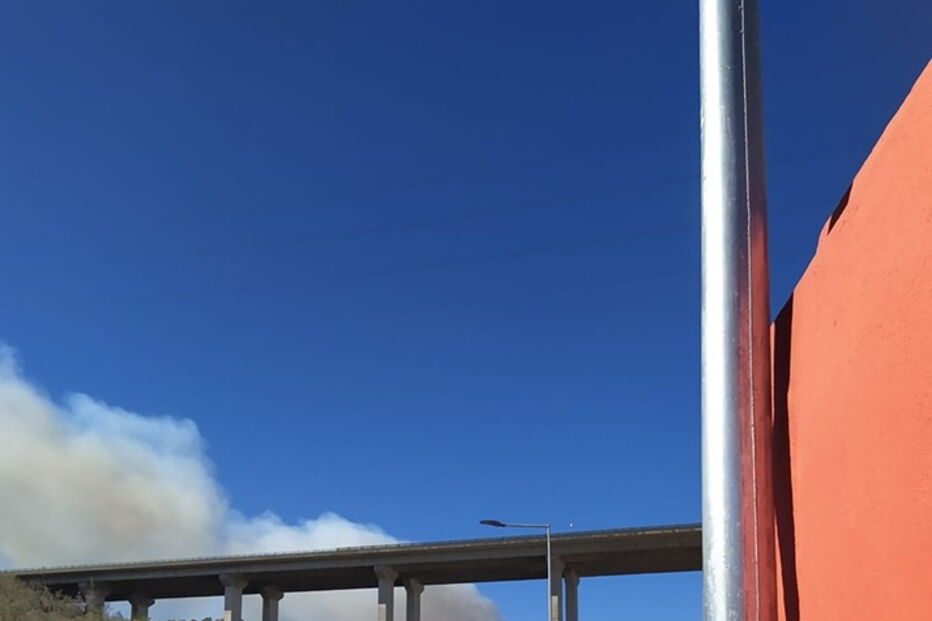 Incêndio na Serra da Carregueira, em Sintra