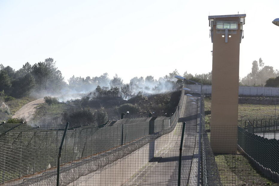 Incêndio na Serra da Carregueira, em Sintra