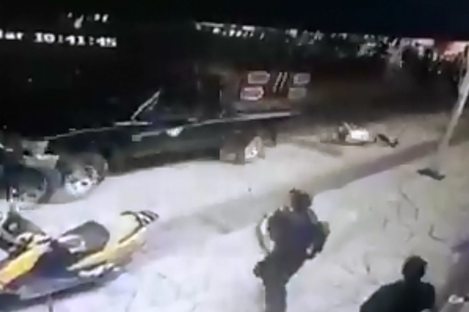 Autarca foi arrastado por um carro