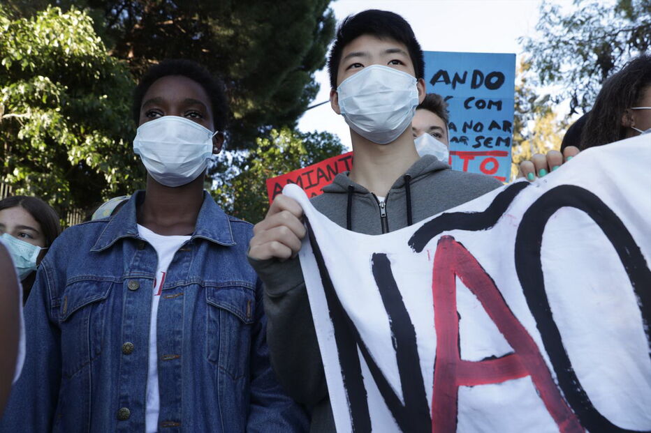 Amianto em Loures leva a protesto de alunos 