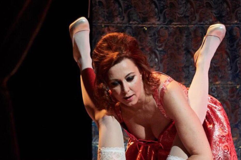 Maria João e Margarida Bakker em cenas escaldantes em palco