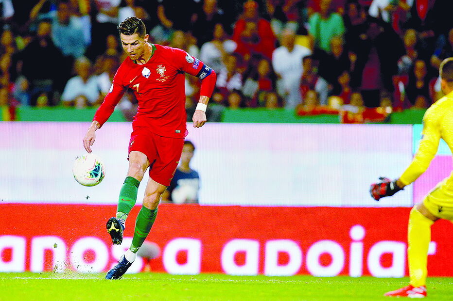 Portugal. O golo mais recente de CR7 foi apontado, na sexta-feira, com a camisola da seleção ante o Luxemburgo (3-0). Um chapéu com nota artística 