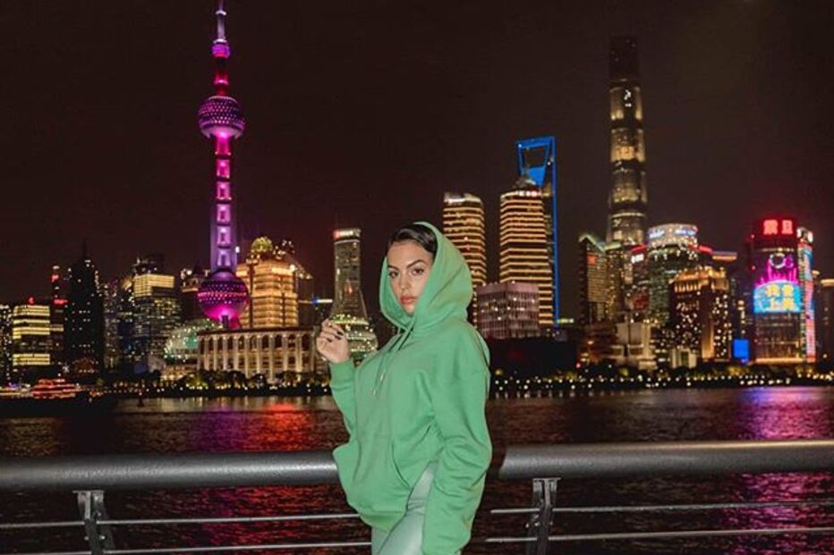 Modelo esteve em Xangai e perdeu o jogo da Seleção contra o Luxemburgo	