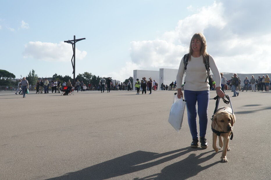 Milhares de peregrinos celebram 'milagre do sol' no Santuário de Fátima