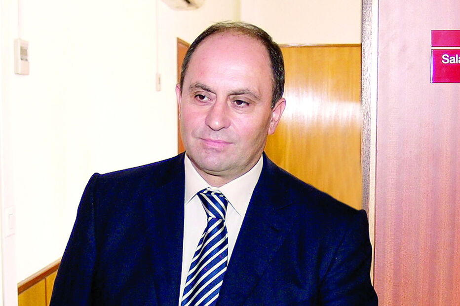 Domingos Névoa