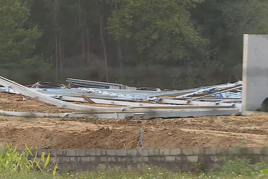Desabamento de estrutura de vacaria faz dois feridos graves em Ponte de Lima