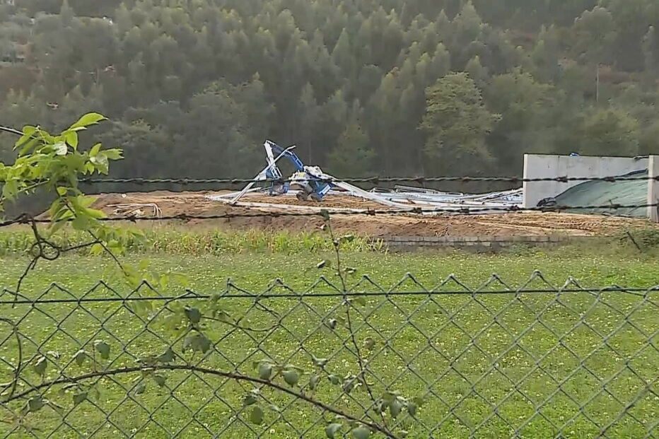 Desabamento de estrutura de vacaria faz dois feridos graves em Ponte de Lima