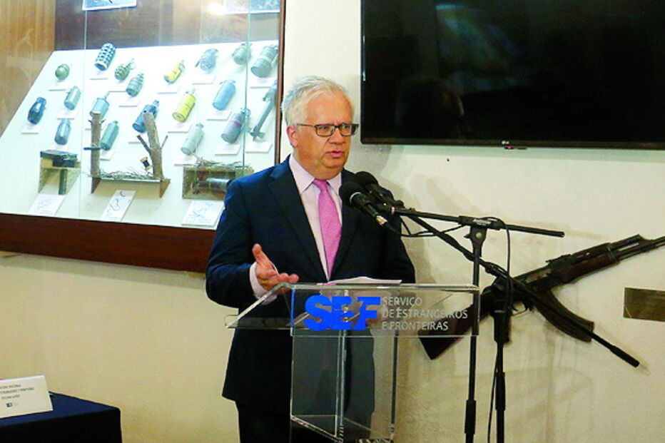 Ministro Eduardo Cabrita defendeu parceria assinada com Ministério da Defesa