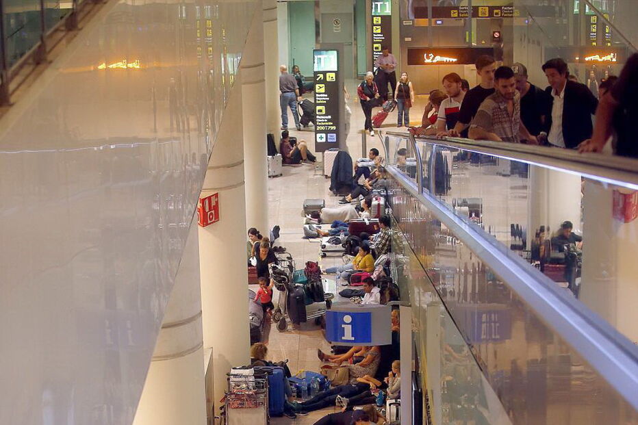 Caos nas ruas e milhares de manifestantes nos protestos independentistas da Catalunha