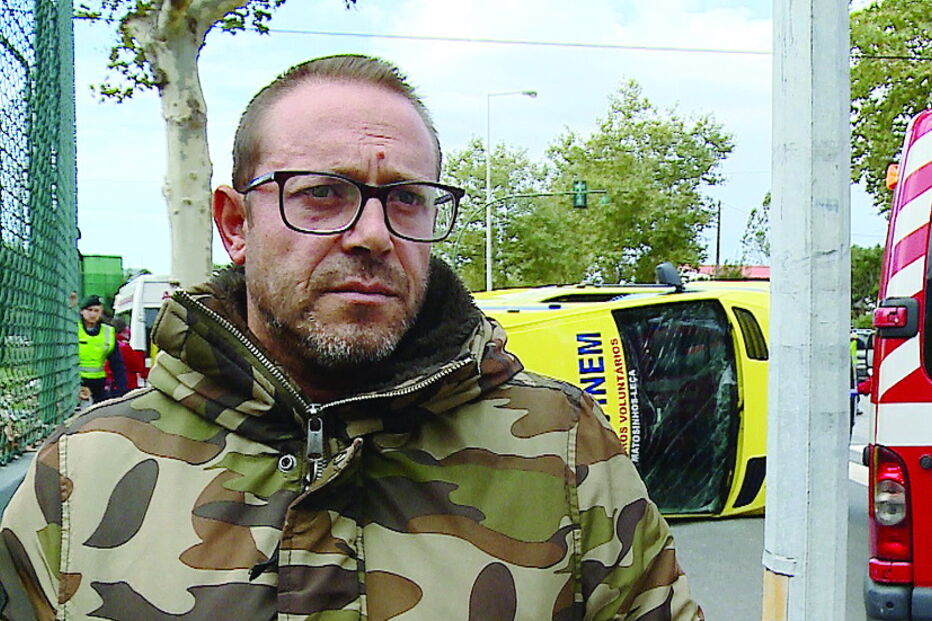 Mário Rocha testemunhou acidente e ajudou um bombeiro a sair do veículo 