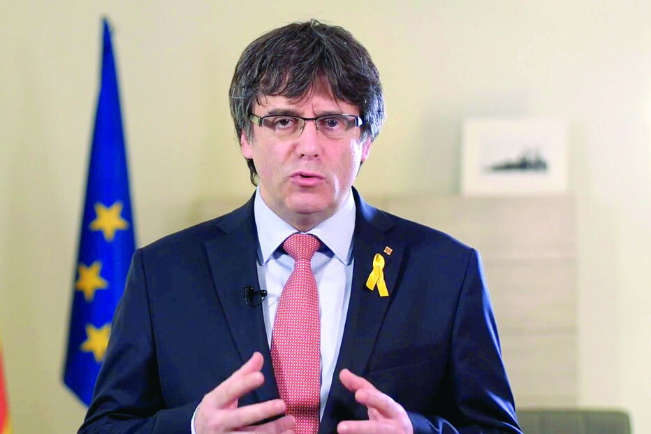 Puigdemont está exilado e volta  a ser alvo de mandado de detenção 