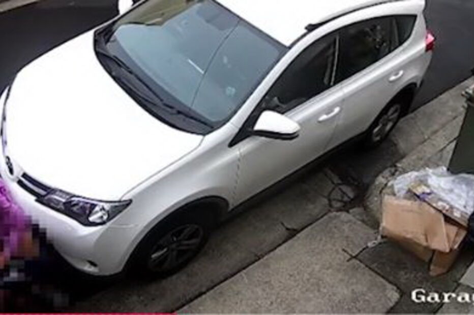 Mulher apanhada várias vezes a defecar em plena rua durante corridas matinais