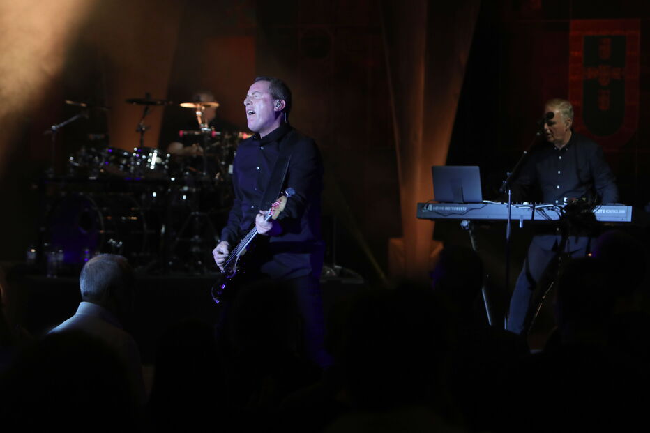 Mestres da pop eletrónica, Orchestral Manoeuvres in the Dark, deram lição de mestria numa Aula Magna praticamente esgotada.