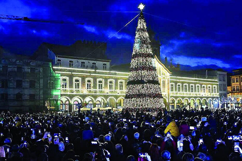âmara de Braga vai gastar este ano 150 mil euros nas iluminações de Natal, o dobro da verba gasta no ano passado