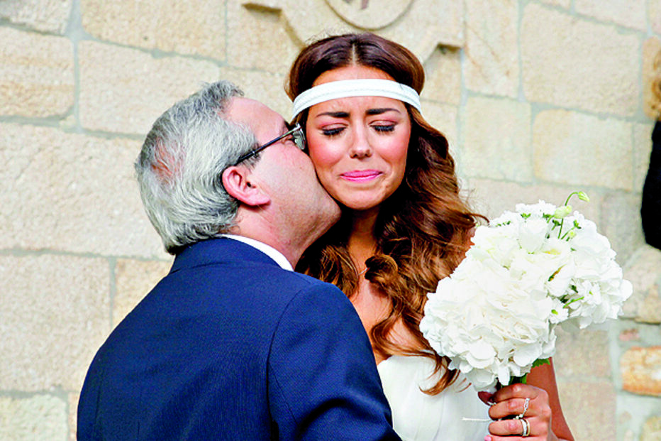 Atriz ao lado do pai, Jorge Barros