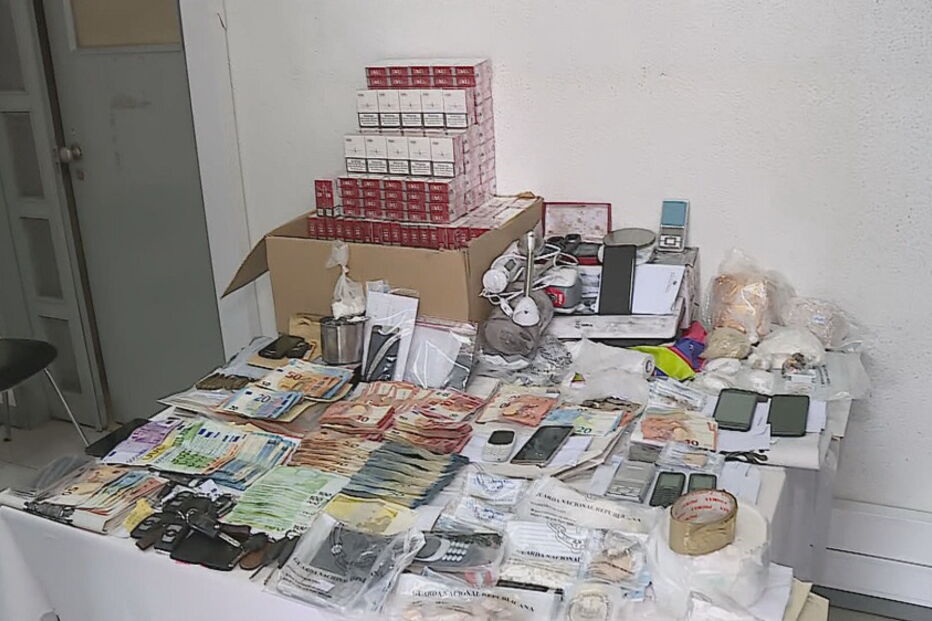 Onze detidos por tráfico de droga em três concelhos do Porto