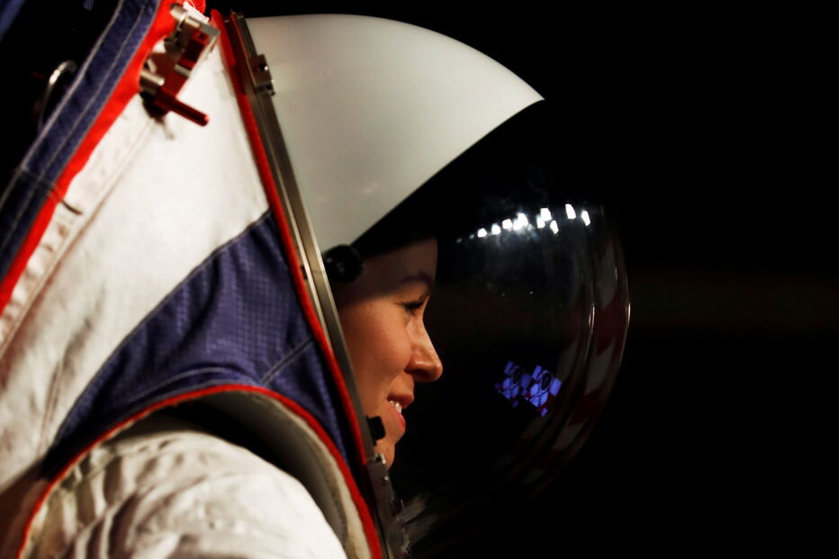 2019-10-17_15_22_10 2019-10-15T210509Z_386995843_RC1194EA5530_RTRMADP_3_SPACE-EXPLORATION-SPACESUITS.JPG