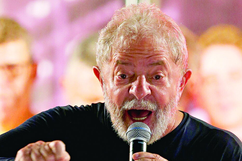 Lula tem argumentado que deveria ficar em liberdade até esgotar os recursos 