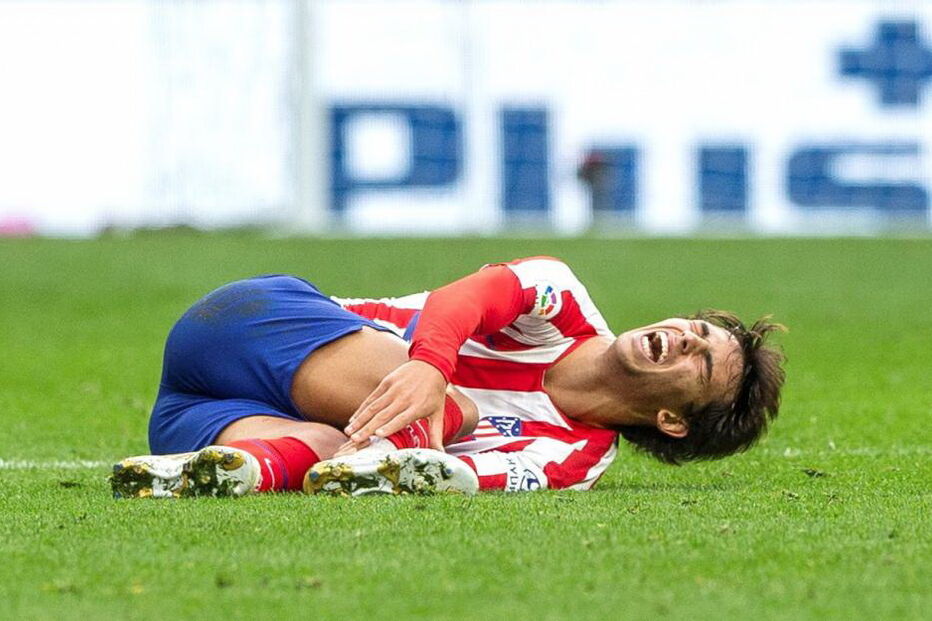 João Félix lesionou-se com gravidade no jogo contra o Valência