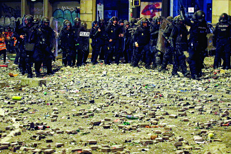 Violência e protestos na Catalunha