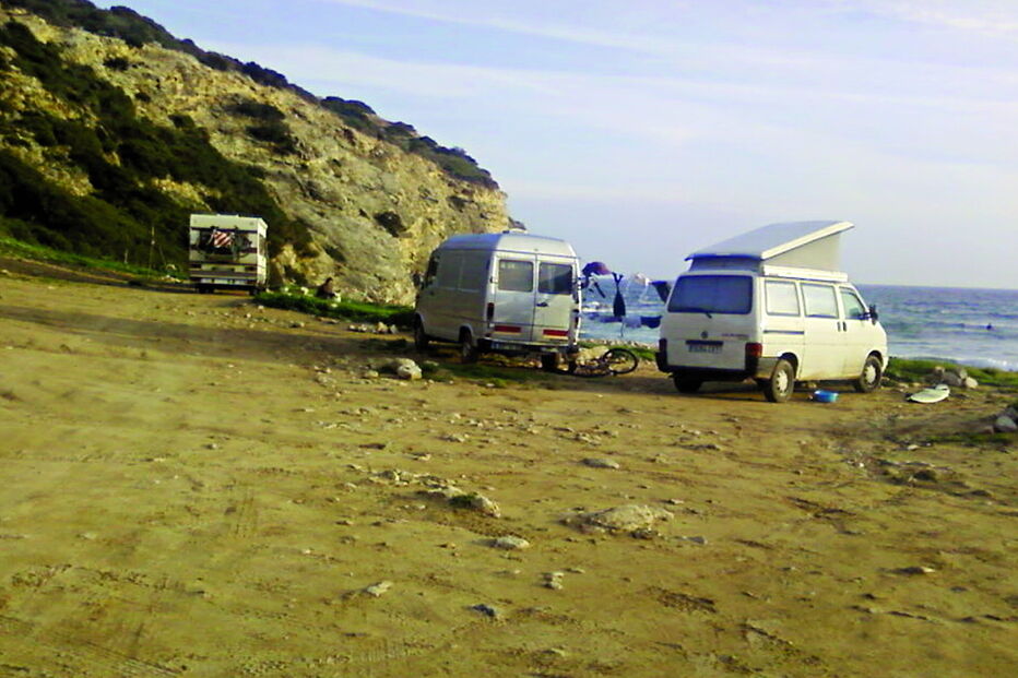 Caravanismo e campismo fora dos locais permitidos é um problema que se faz sentir na Costa Vicentina 
